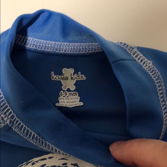 🍭6/$30 Koala Kids peace sign rash guard - 6-9 m - Picture 3 of 4